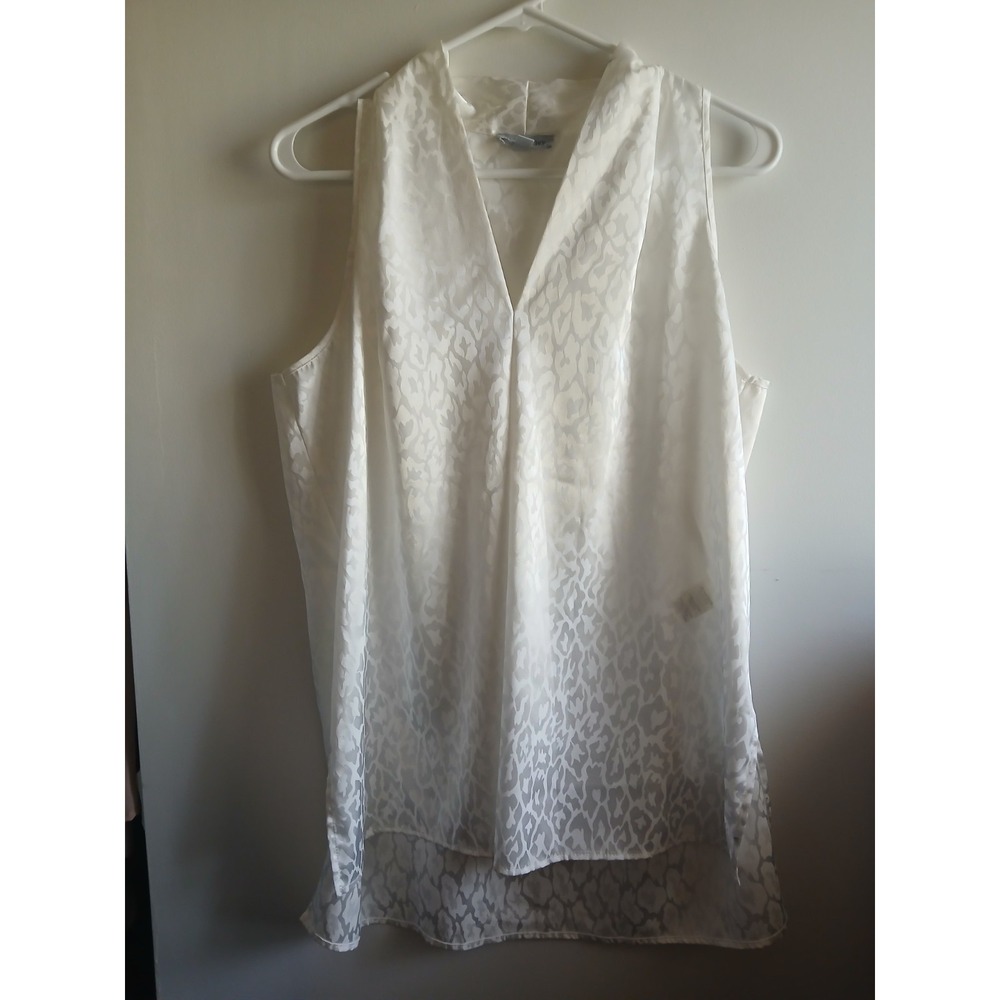Floral & Ivy Womens White Leopard Print V-Neck Sleeveless Satin Blouse M
